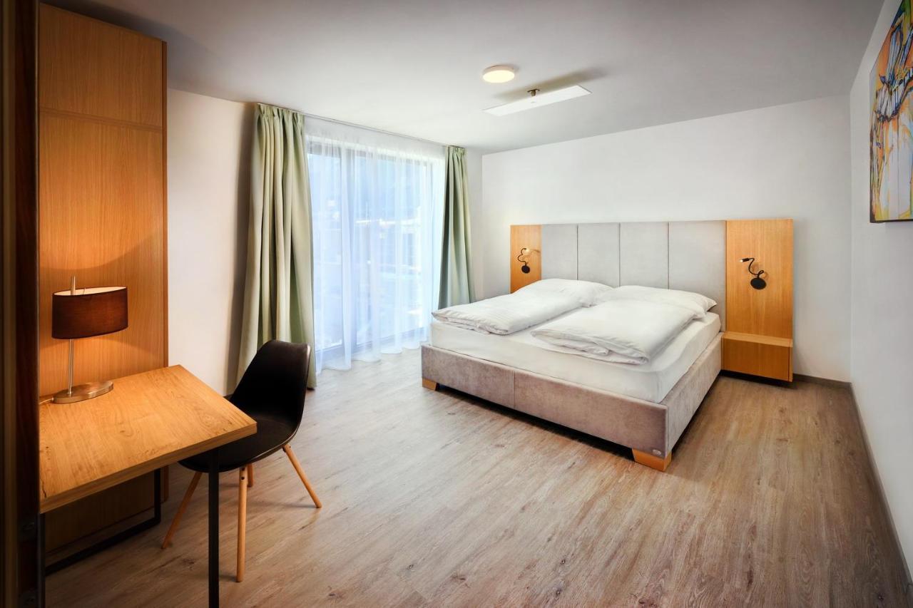 Maladinovo Pri Liptovskej Mare Resort